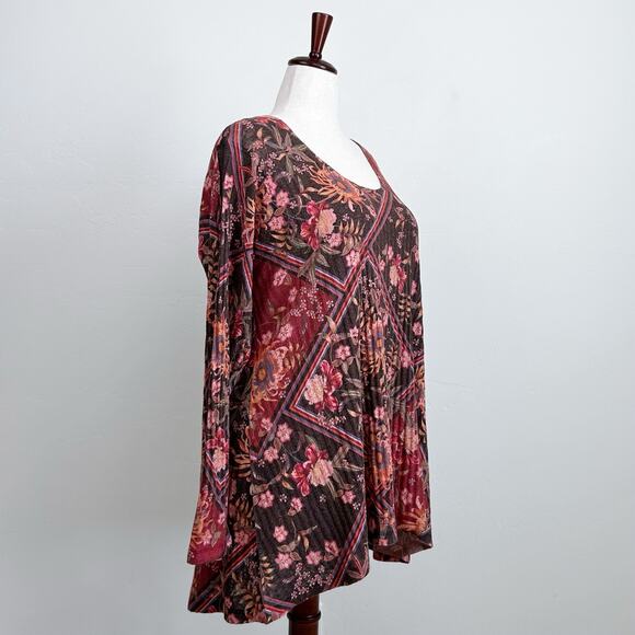 Soft Surroundings Floral Rib Knit Scoop Neck Top - Picture 6 of 9